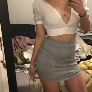 Grey stretchy mini skirt!